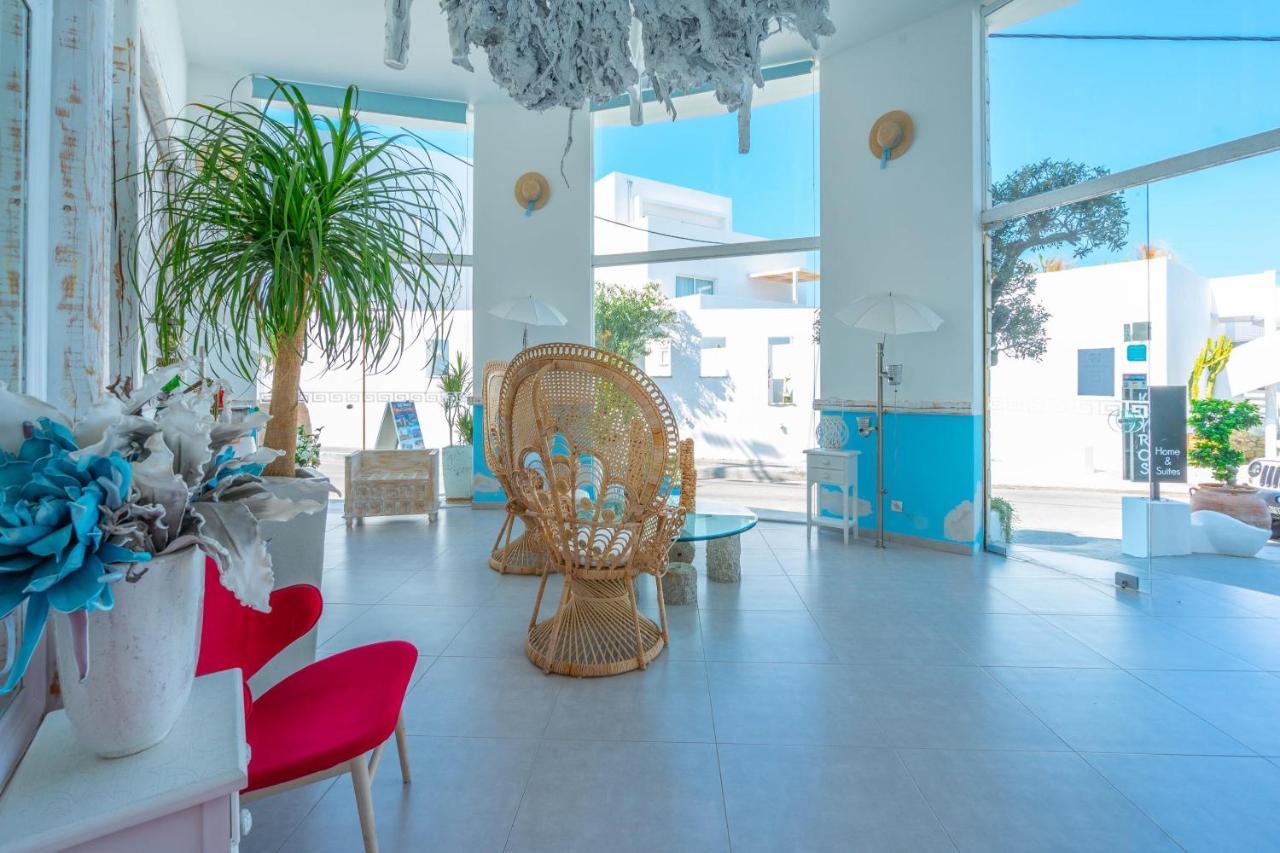 Hotel Kouros & *